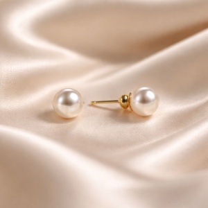 Pearl Stud Earring