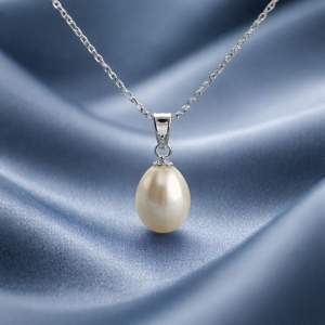 Elegant Single Drop Pearl Necklace