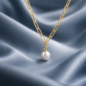 Pearl Paperclip Necklace